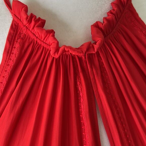 Women’s Ramy Brook sleeveless high neck red keyhole embroidered top size medium - Picture 3 of 6